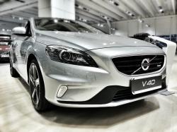 Челябинск познакомился с Volvo V40 Cross Country