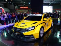 Гоночная Lada Vesta WTCC на Московском автосалоне