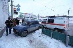  Водитель сбил двух пешеходов