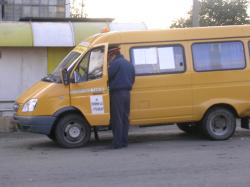 Приставы арестовали маршрутку за долги по нарушениям ПДД